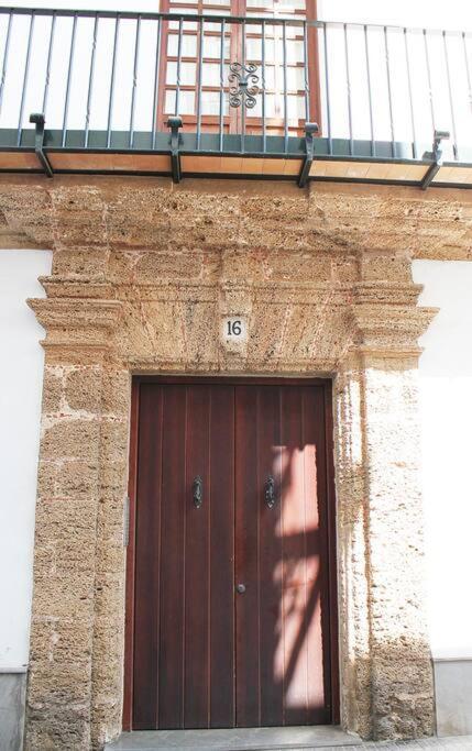 Fancy Apartment In A Historic House, Chiclana City Center By C. Dreams 奇克拉纳－德拉弗龙特拉 外观 照片